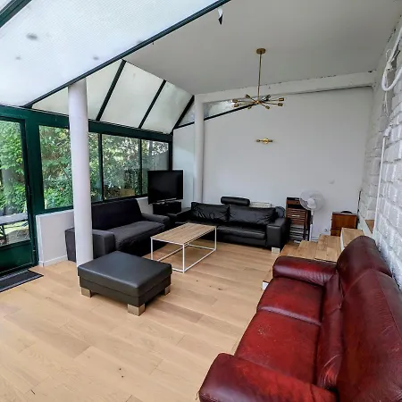 Rez De Jardin De Maison Avec Grand Jardin Exclusif *
